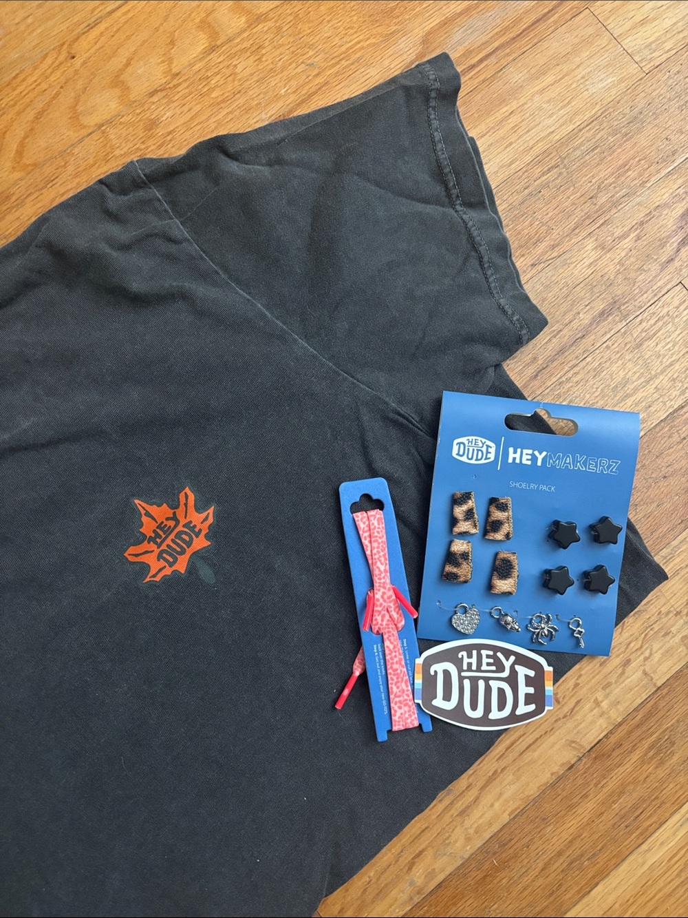 HEYDUDE Canada Shirt & Accessories